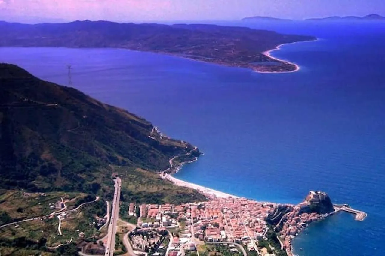 Charming Apartment In Reggio Calabria 55 Sqm Wheelchair Access